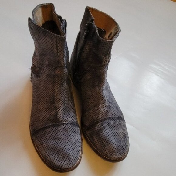 FREE PEOPLE WOMENS SUEDE BOOTIES SIZE 40 - Picture 2 of 10